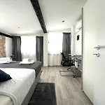 Azzurro Mare Апартаменти *